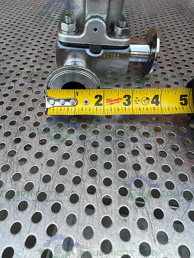 Used ITT Pure Flo Advantage B209  3 - Way Diaphragm Valve w/ 1" Sanitary Fitting