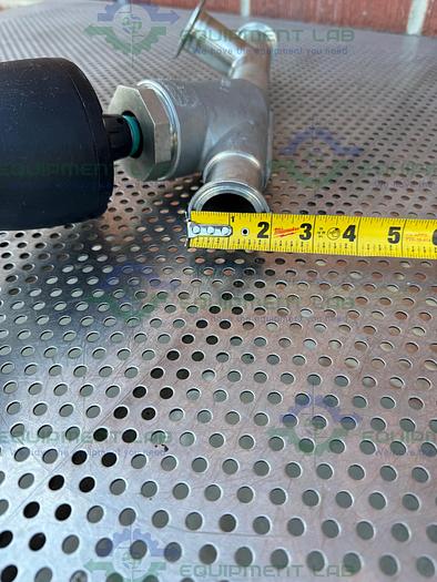 Used Gemu 554/40/D55345 Pneumatic Angle Seat Globe Valve w/ 1 1/2" Sanitary Fitting