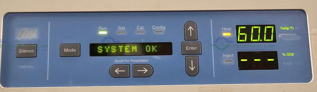 Used Thermo Scientific 3950  CO2 Incubator Temp Range  29 CuFT, 60C°, 120V