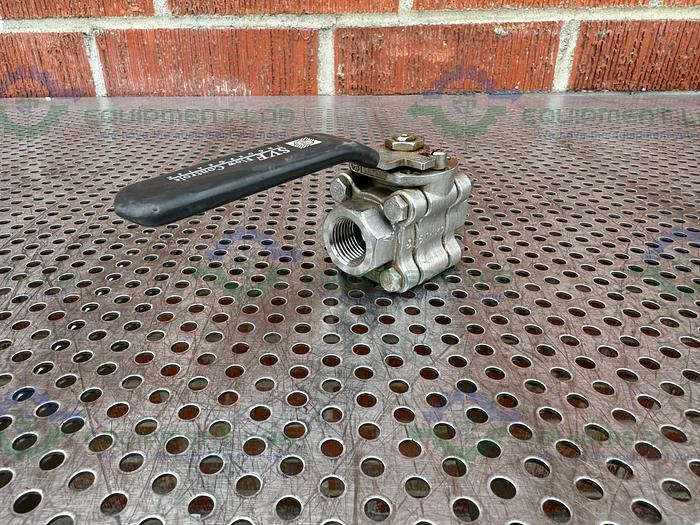 Used SVF -F. C. I. R86666ATSE Compression Ball Valve w/ 1/2" Sanitary Fitting 1500PSI