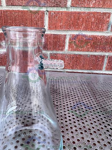 Used VWR 89000-386 Glass Filtering Flasks with Capacity Scale 1000 mL