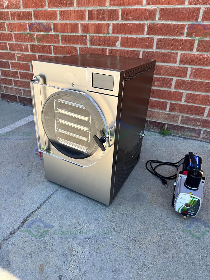 Used Harvest Right HRFDM Benchtop Freeze Dryer / Lyophilizer w/ Pump 3/4 HP