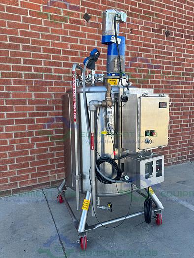 Used DCI 800 Liter Stainless Steel Jacketed Reactor 45 PSI w/ 0.5 HP Mixer