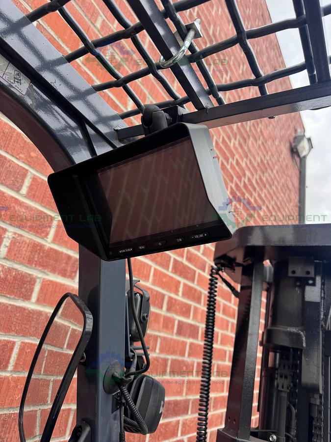 Used Toyota 8FBCU25 Electric Forklift 5000 lbs Capacity 4 Stage Mast w/ Charger