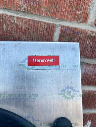Used Honeywell  DR45AT-1000-00-001-0-3M000 Circular Chart Recorder