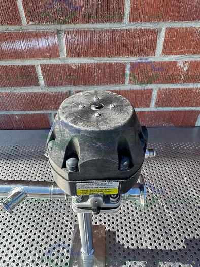 Used ITT Pure Flo Advantage 6 -Way Diaphragm Valve w/  1"  Sanitary Fitting