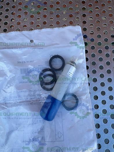 Micro Detectors  UK1F-E2-0E Ultrasonic Proximity Switch 15-30 VDC