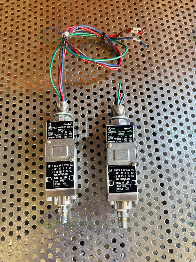 Used Lot of 2 - ITT Neo-Dyn 132P49C6 Adjustable Pressure Switch 20-80 PSIG