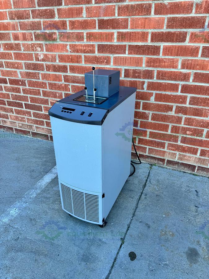 Used Fluke Calibration Hart Scientific 7381 Deep-Well Compact Bath –80 °C to 300 °C