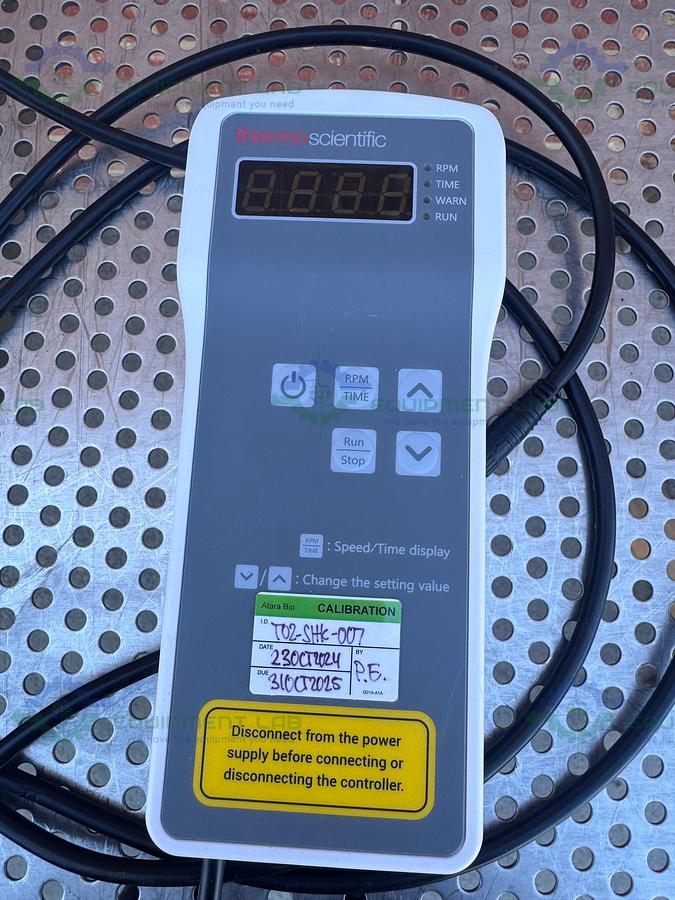 Used Thermo 88881103 Benchtop CO2 Resistant Shaker w/ Thermo 88881127B Controller