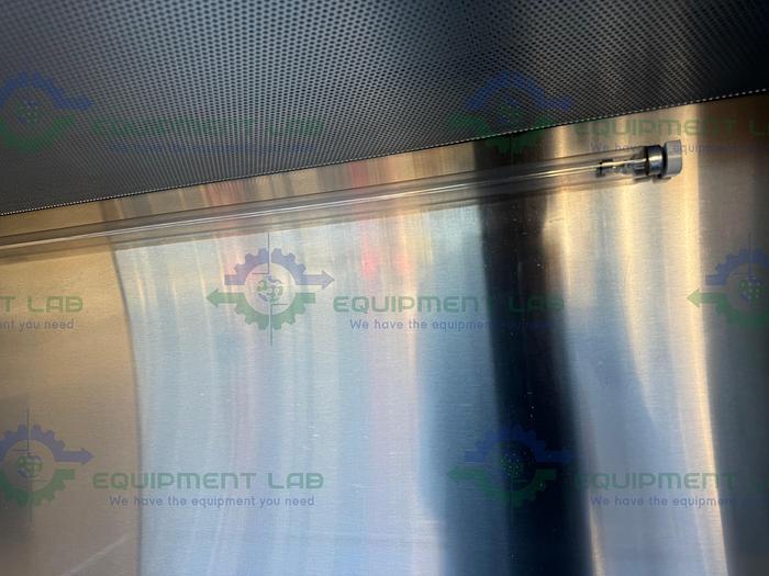 Used Labconco 3780101 Logic Biosafety Cabinet 4 Ft Class II Type A2 w/ Hydraulic Legs