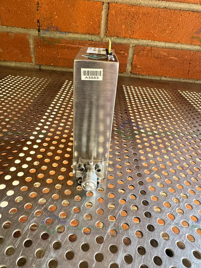 Used Unit Instruments UFC-8100 Mass Flow Controller 1 SLPM
