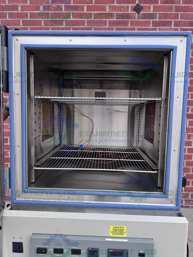 Used Cincinnati Sub Zero Z Plus ZPS - 16 Environmental Chamber w/ Humidity