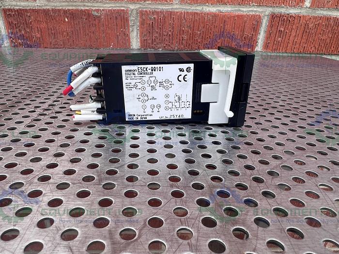Used Omron E5CK-QQ101 Digital Controller 240V