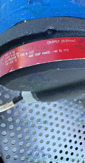 Used Magnetrol 705-5100-110/7EF-E4PN-024  Level Transmitter w/ 2.5" Fitting