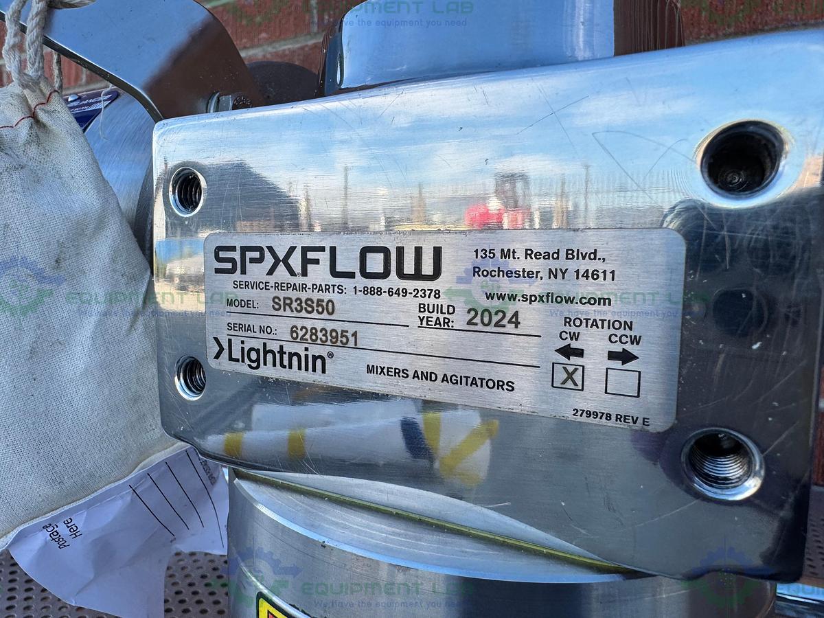 Lightnin / SPX SR3S50 Reactor Mixer 11" Flange Fitting w/ .5 HP Motor, Impeller