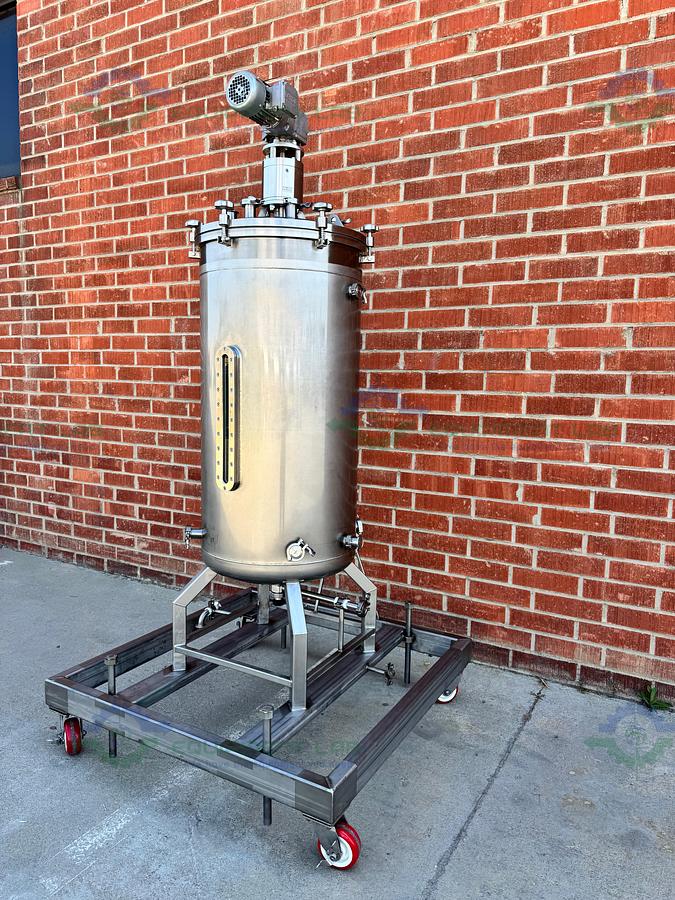 Used Unknown Brand 300 Liter Mixing Tank w/ Lenze 3 Phase Motor, Impeller