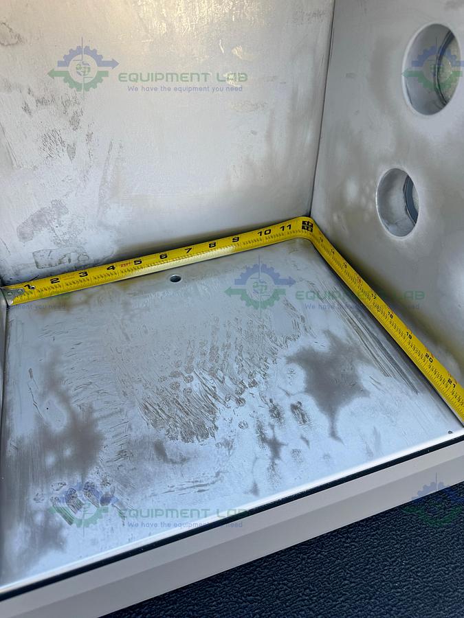 Used Thunder Scientific 2500 LT Humidity Generator -10 - 70ºC, RH 10% - 95%