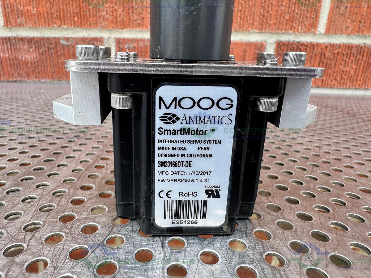 Used Moog SM23165DT-DE Integrated Servo Smart Motor with/ Cables