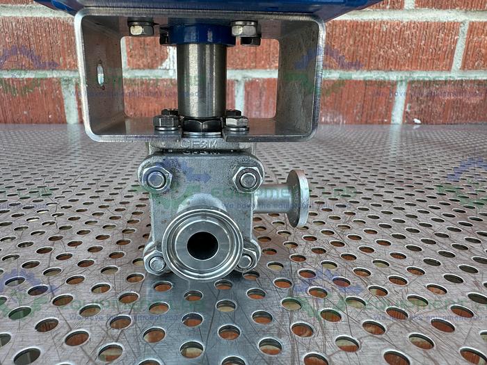 Used Compact H2O SR-2CR 1/90 Quarter Turn Actuator w/ SVF Ball Valve 1/2"