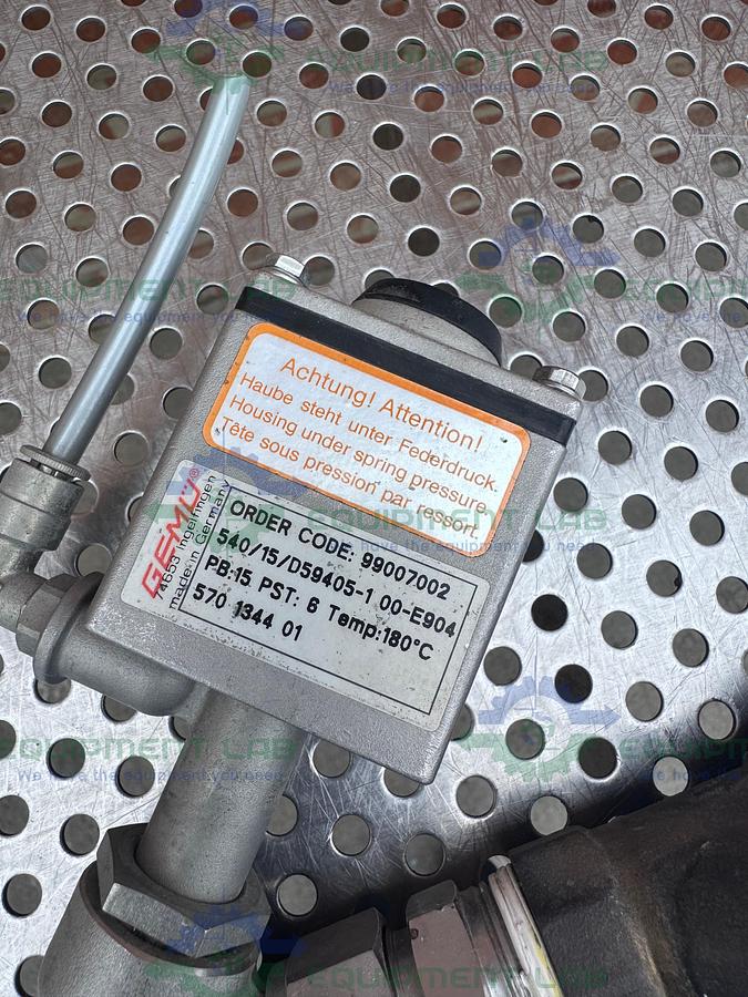 Used Gemu 540/15/D59405-1 Pneumatic Valve Actuator w/ 1/2" NPT Fitting