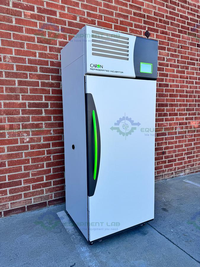 Used Caron 7001-33-1 Reach In Refrigerated Incubator  5 to +70°C, 33 Cu, Ft, 115 V