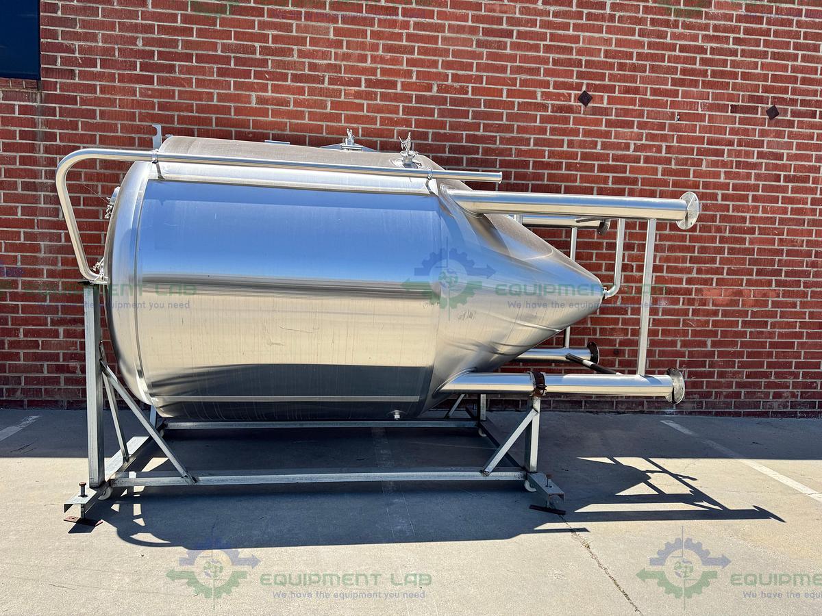 Used Blackstone Ventures 4700 L/30 BBL  Stainless Steel Jacketed Fermentation Tank