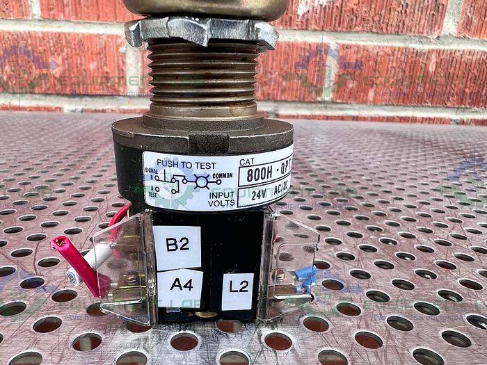 Used Allen-Bradley  800H-QPT24 Series C Illuminated Push Button Switch 24V