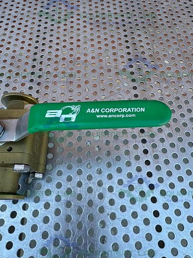 Used A&N Corporation C1100-QF25 Brass Ball Valve 1x10-8 torr w/ 1" Sanitary Fitting