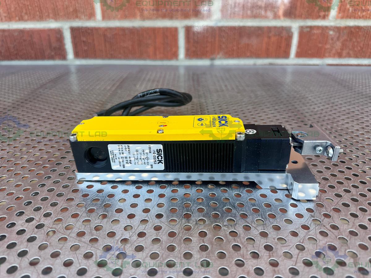 Used Sick i10-E0253 Safety Door Locking Device 250V