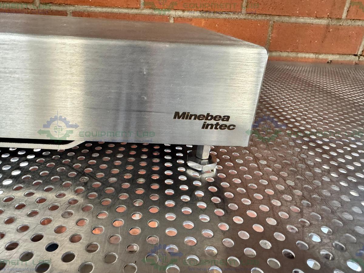 Used Minebea Intec CAPS1U-100EE-LU Stainless Steel Scale 18x18 w/ CAIS1-U, 130LBS