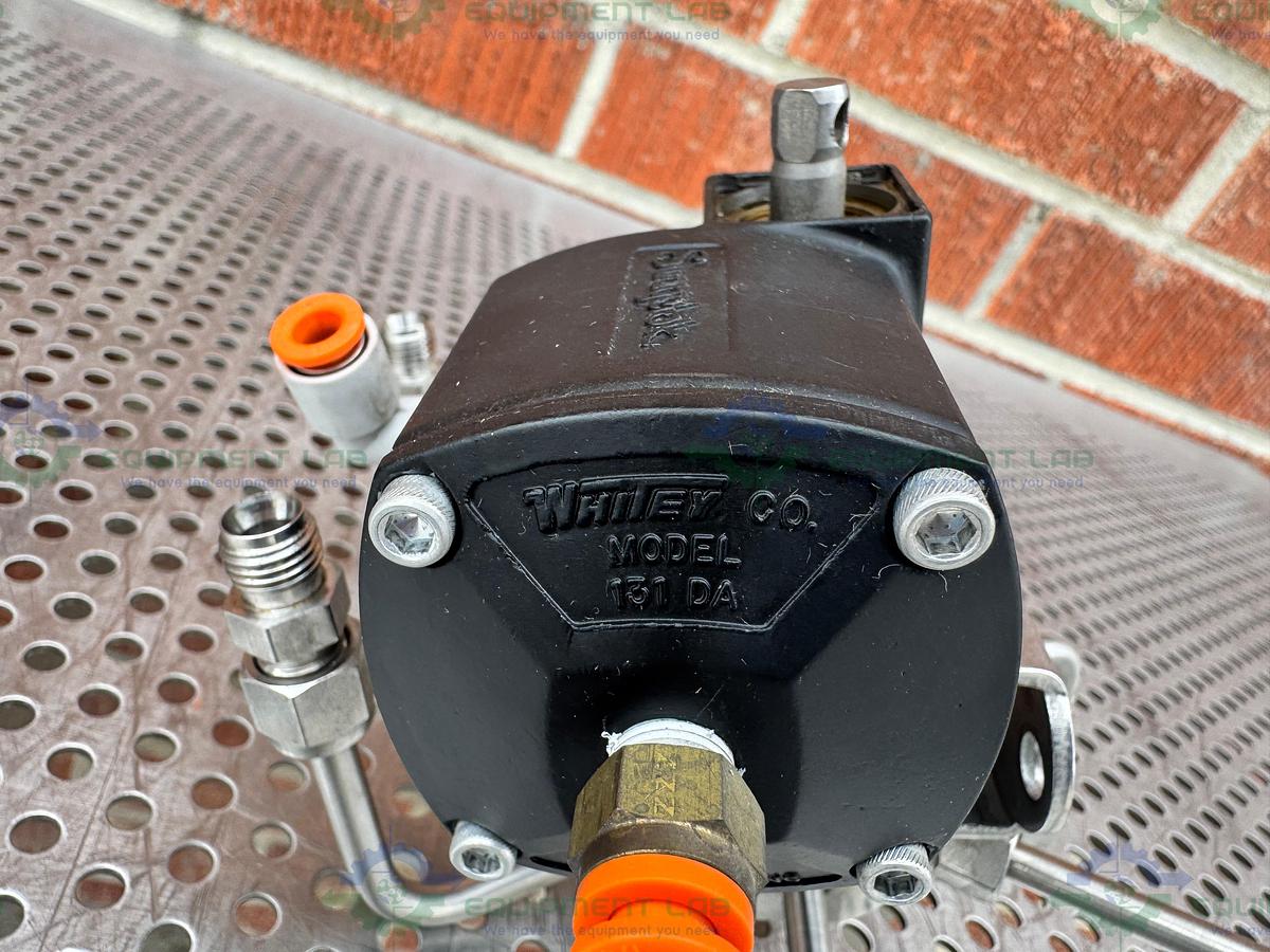 Used Whitey/Swagelok 131 DA Pneumatic Double Acting Actuator w/ SS-43Y6FS2 Valve