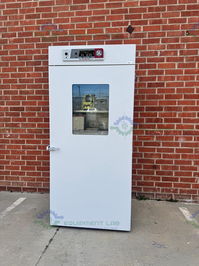 Used Sheldon SCO40 Large Capacity Upright CO2 Incubator 60°C 40 Cu. Ft.