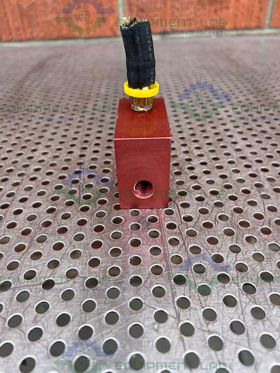 Used Snap Tite  CAV10-N2P-60 Check Valve Block