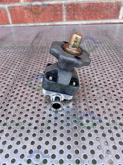 Used ITT Pure Flo .75-316L-RA15MAX-CWP150 Diaphragm Valve w/ 3/4" Sanitary Fitting