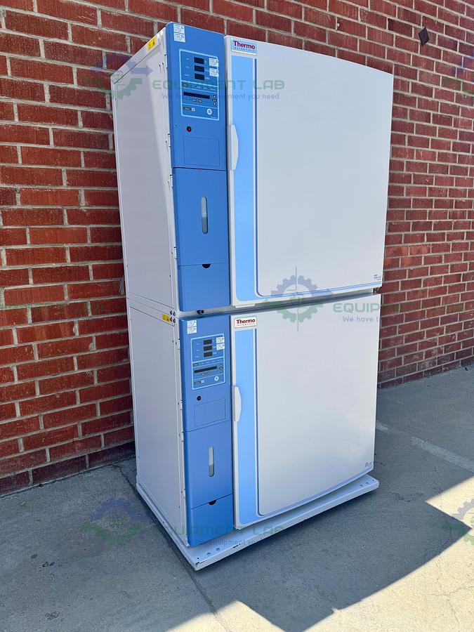 Used Thermo Forma 3310 Steri-Cult Double Stack CO2 Incubator, 11 cu. ft, 50C