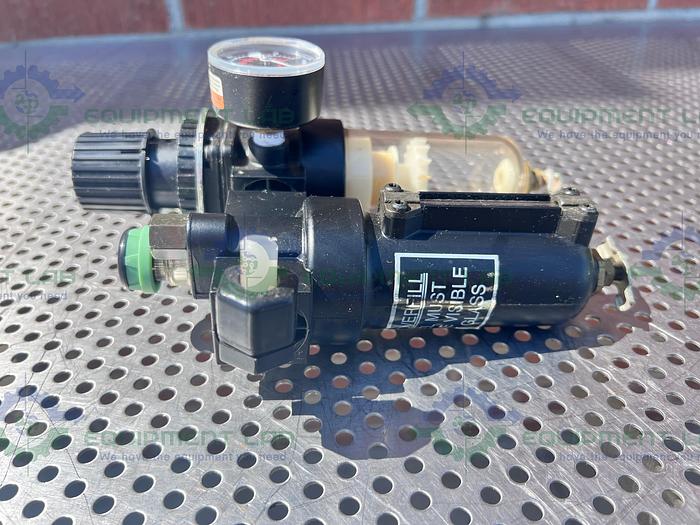 Used Norgren  B08-221-M3MA Regulator  w/ Norgren L08-200-OPDA Pneumatic Lubricator