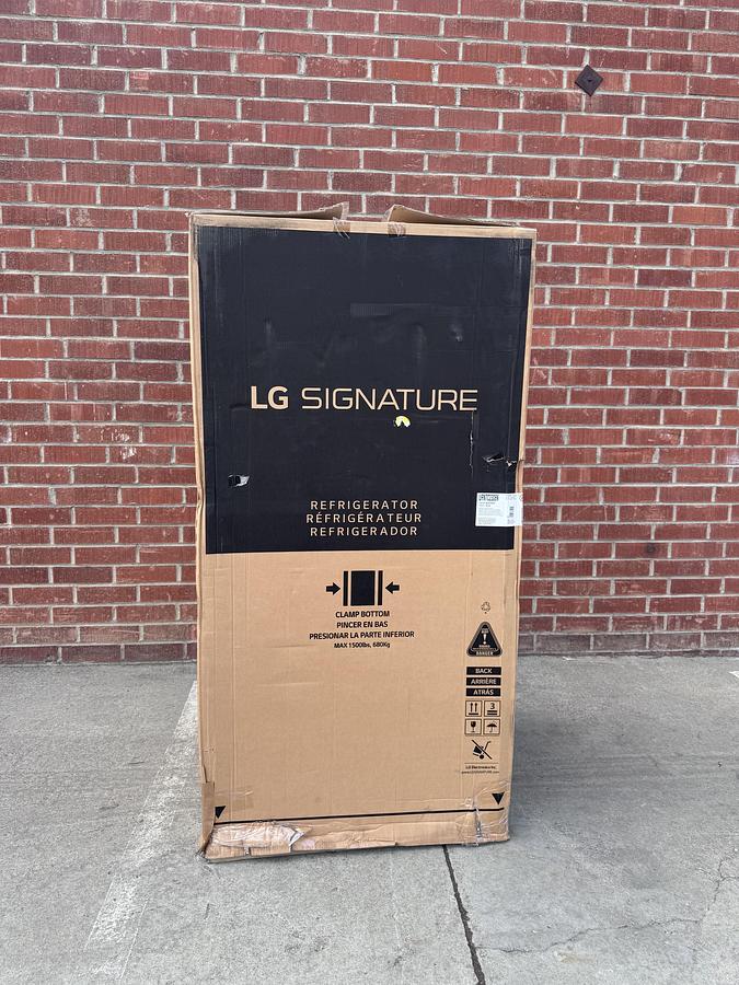 LG SIGNATURE SMART Counter-Depth Refrigerator in Textured Steel, Instaview