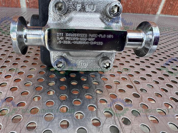 Used ITT Pure Flo .5-316L- RA20MAX-CWP150 Diaphragm Valve A205 w/.5" Sanitary Fitting