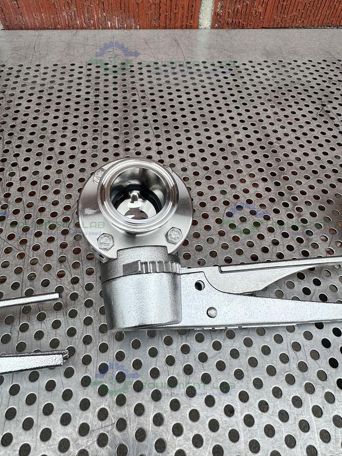 DME 1000 Gallon Stainless Steel Jacketed Vessel / Holding Tank