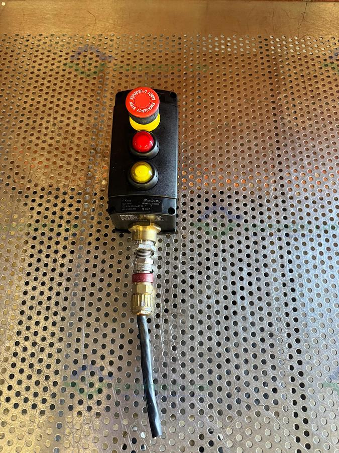 Used Allen Bradley Assembled Station 12-250 VAC w/ Emergency Stop