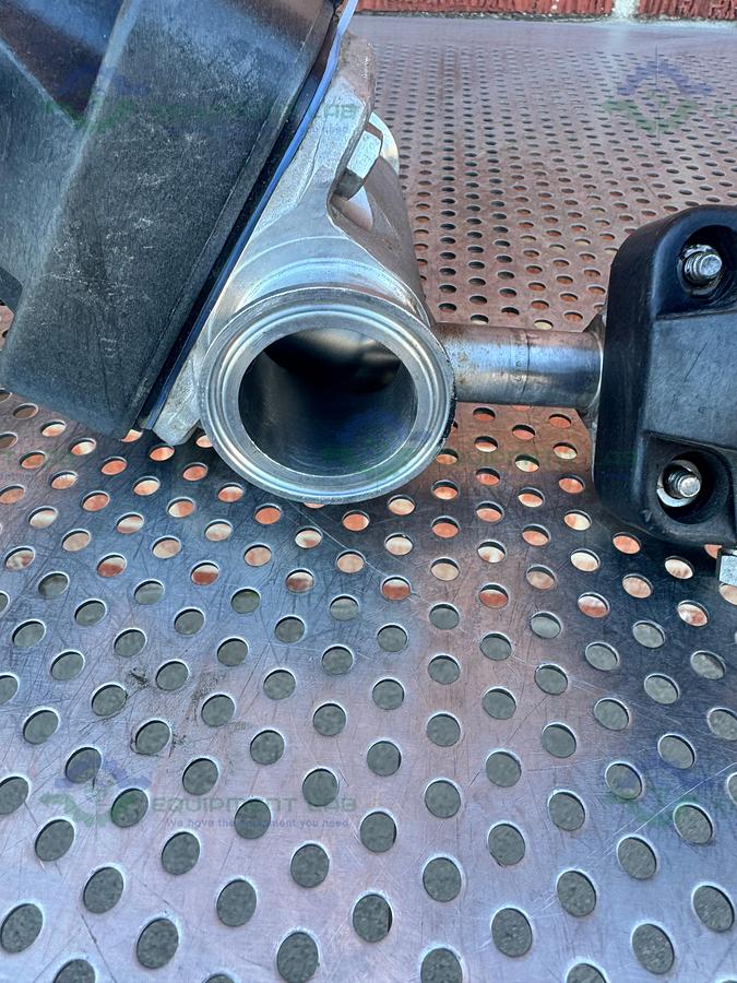 Used 2- ITT Pure Flo  RA25MAX Diaphragm Valve w/ 1 1/2" to 3/4" Sanitary Fitting