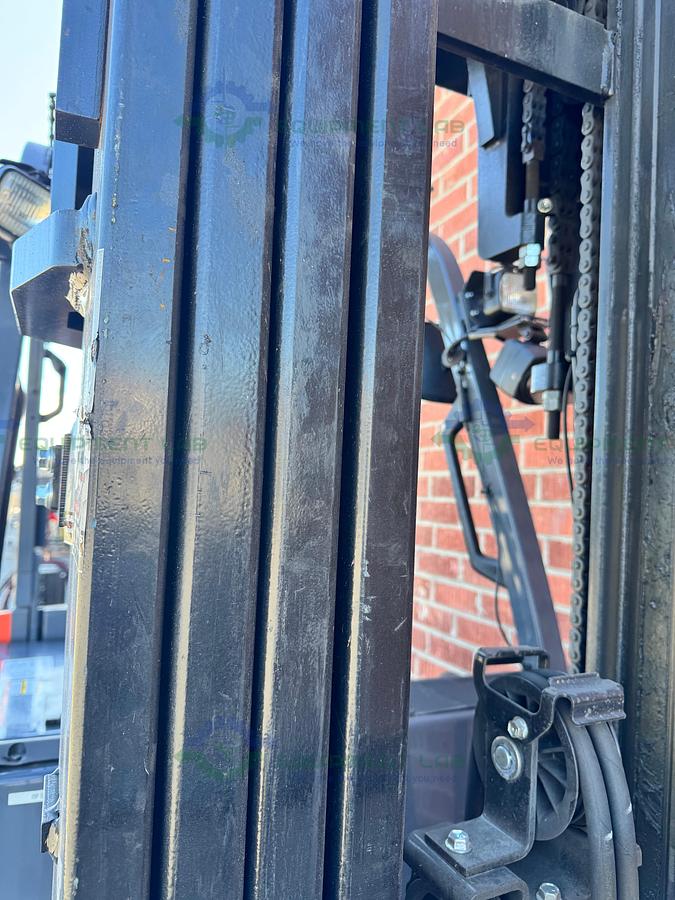 Used Toyota 8FBCU25 Electric Forklift 5000 lbs Capacity 4 Stage Mast w/ Charger