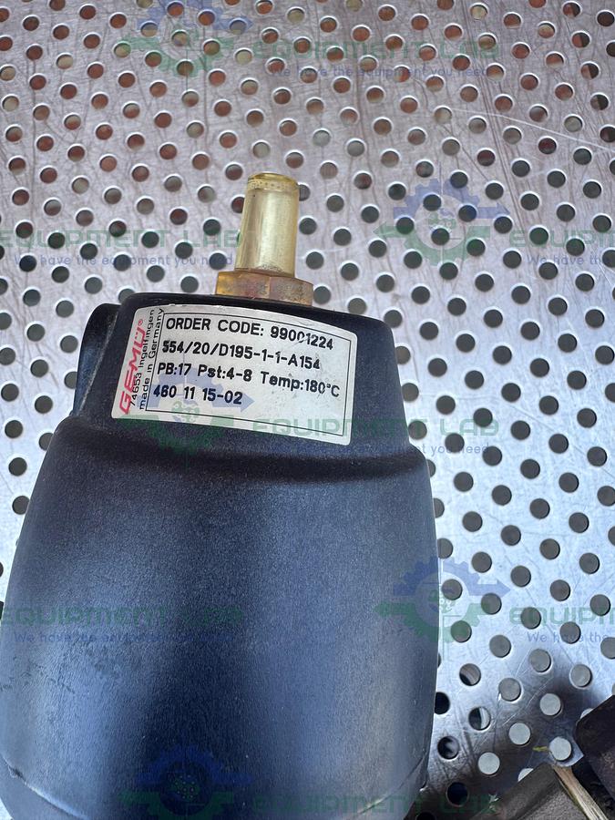 Used Gemu 554/15 Pneumatic Angle Seat Globe Valve w/ 3/4" Compression Fitting, Valve