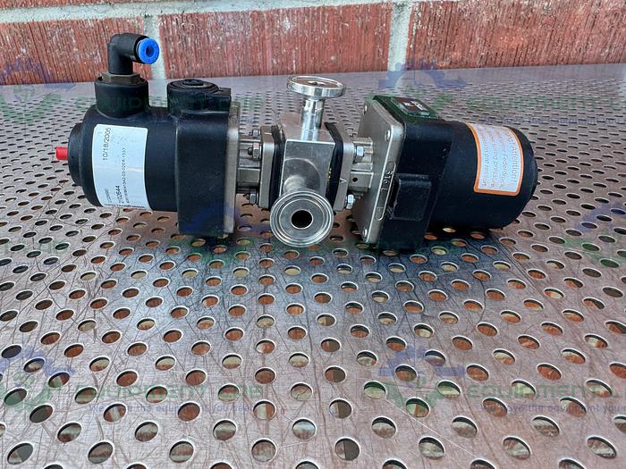 Used 2 Gemu Stainless Steel  3-way Diaphragm Valve w/ 1/2" Sanitary Fitting