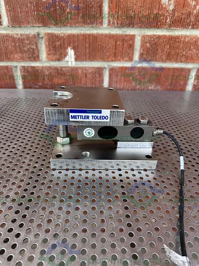 Used Mettler Toledo  Flexmount Scale Weigh Module w/ 0958 Load Cell Junction Box