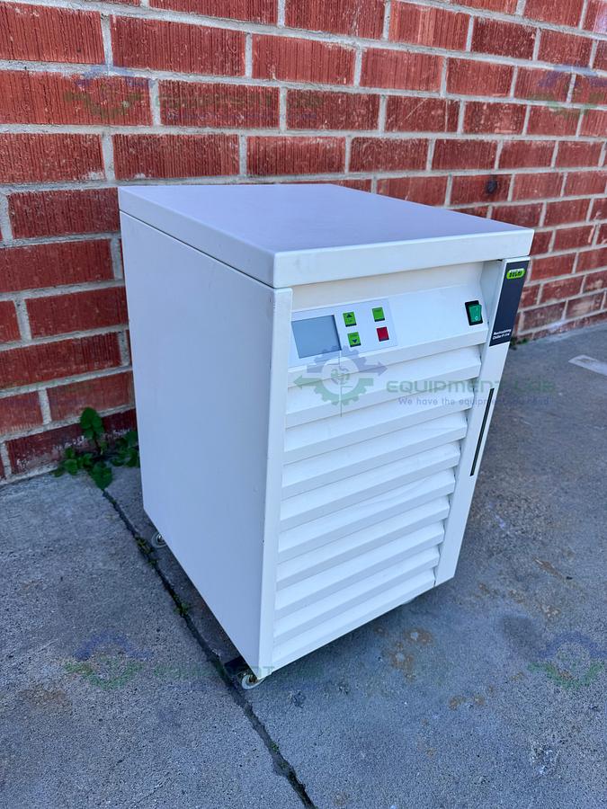 Used Buchi F-114 Recirculating Chiller -10C to +25°C Cooling Capacity of 1400W at 15C