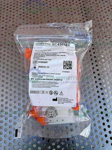 Case of 400 - Corning  430663 External Threaded Polypropylene Cryogenic Vial 5 mL