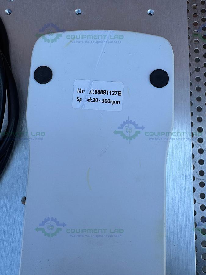 Used Thermo 88881101 Benchtop CO2 Resistant Shaker w/ Thermo 88881127B Controller
