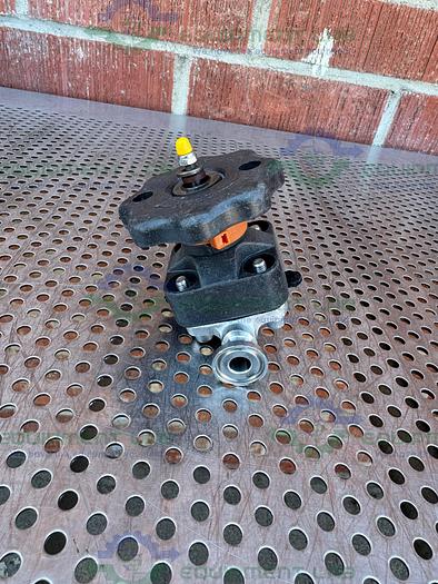 Used ITT Pure Flo 316L Stainless Steel Diaphragm Valve w/ 1/2" Sanitary Fitting